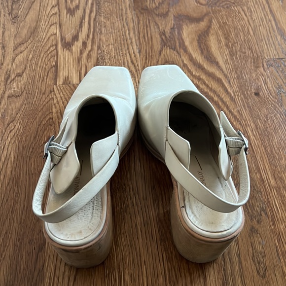 SOLD - Intentionally Blank Honcho Cream Heeled Mules - Picture 3 of 3